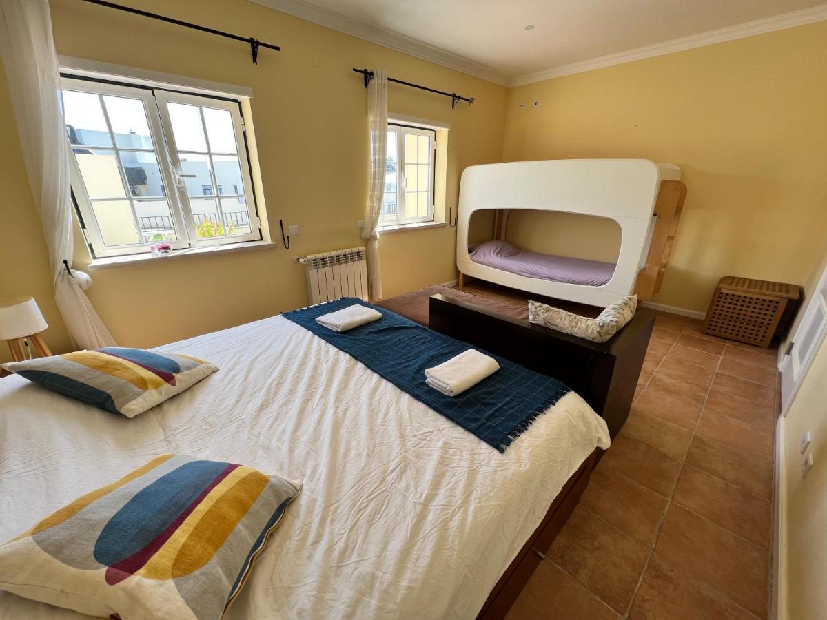 B&B With Heated Pool São Martinho do Porto Exteriör bild