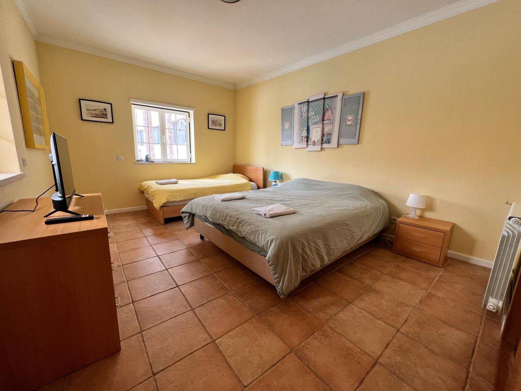 B&B With Heated Pool São Martinho do Porto Exteriör bild