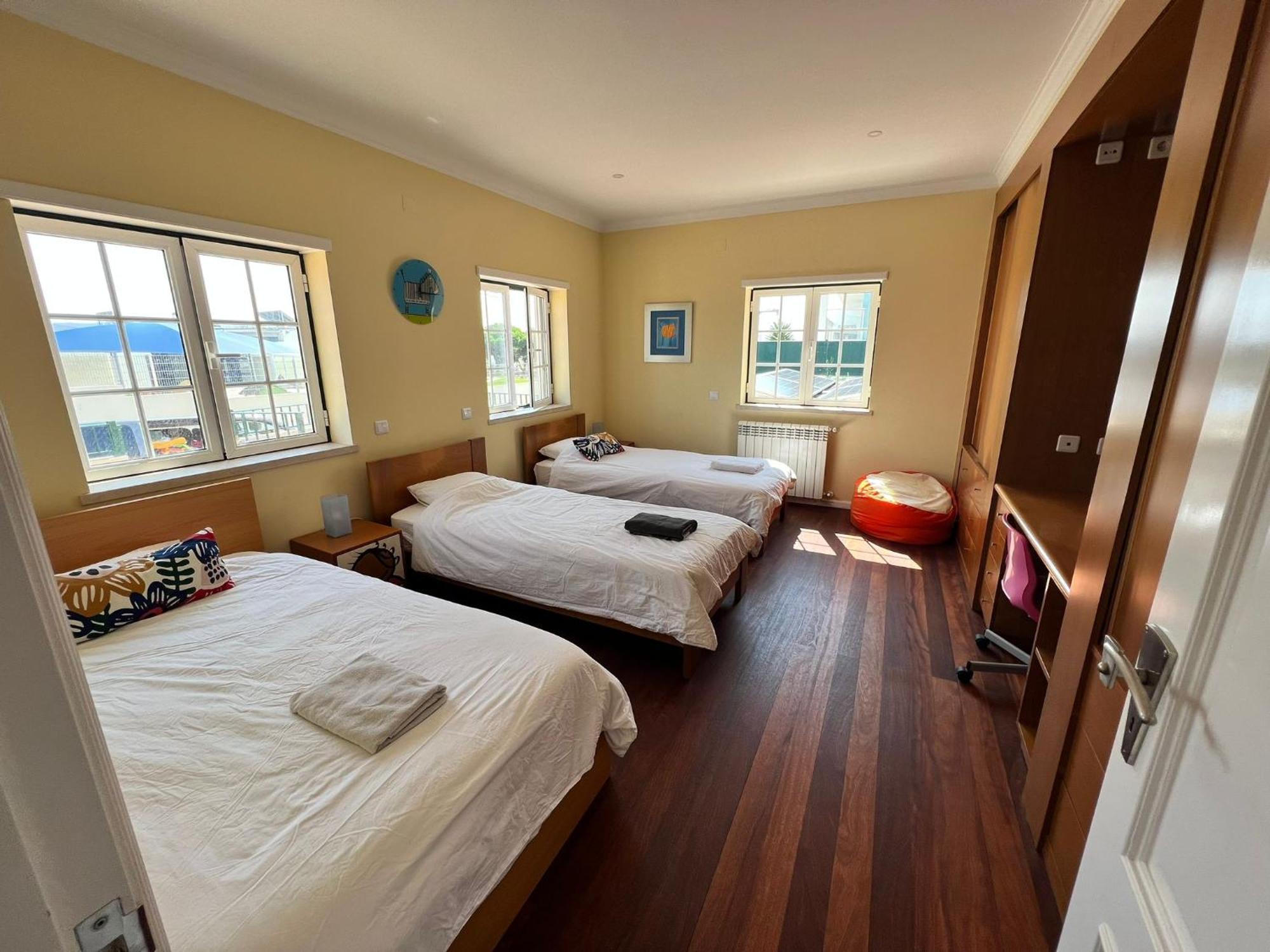 B&B With Heated Pool São Martinho do Porto Exteriör bild